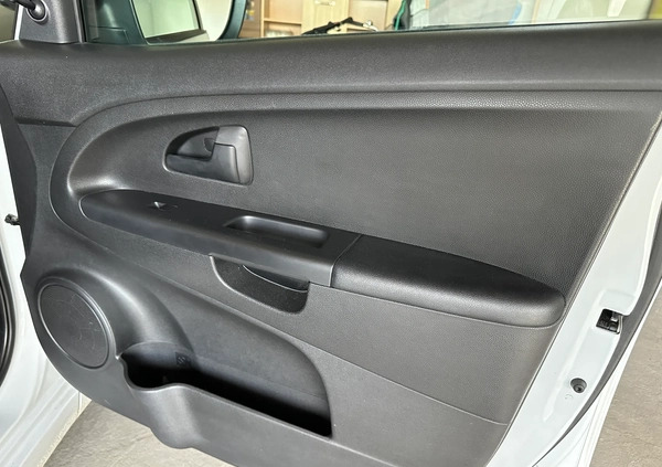 Kia Venga cena 26400 przebieg: 126000, rok produkcji 2010 z Pyskowice małe 596